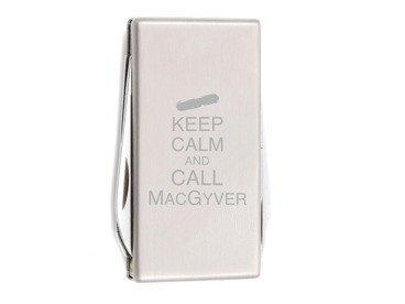 Narzędzie wielofunkcyjne z klipem do paska