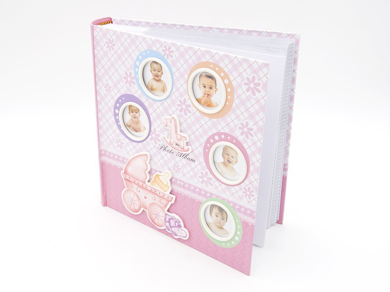 Album buciki 10 x15 prezent na chrzest z grawerem