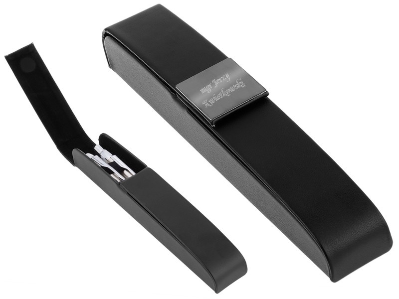 Sztywne etui na artykuły piśmiennicze